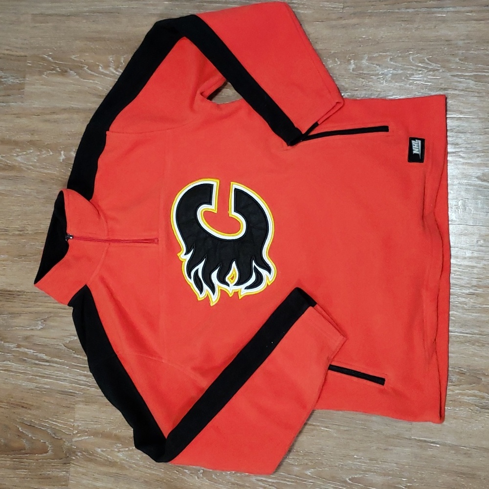 (M) Officially Lisensed Men's NHL National Hockey League Calgary Flames Fleece